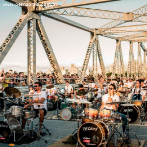 Celebre a Música com a Orquestra de Baterias em Florianópoli